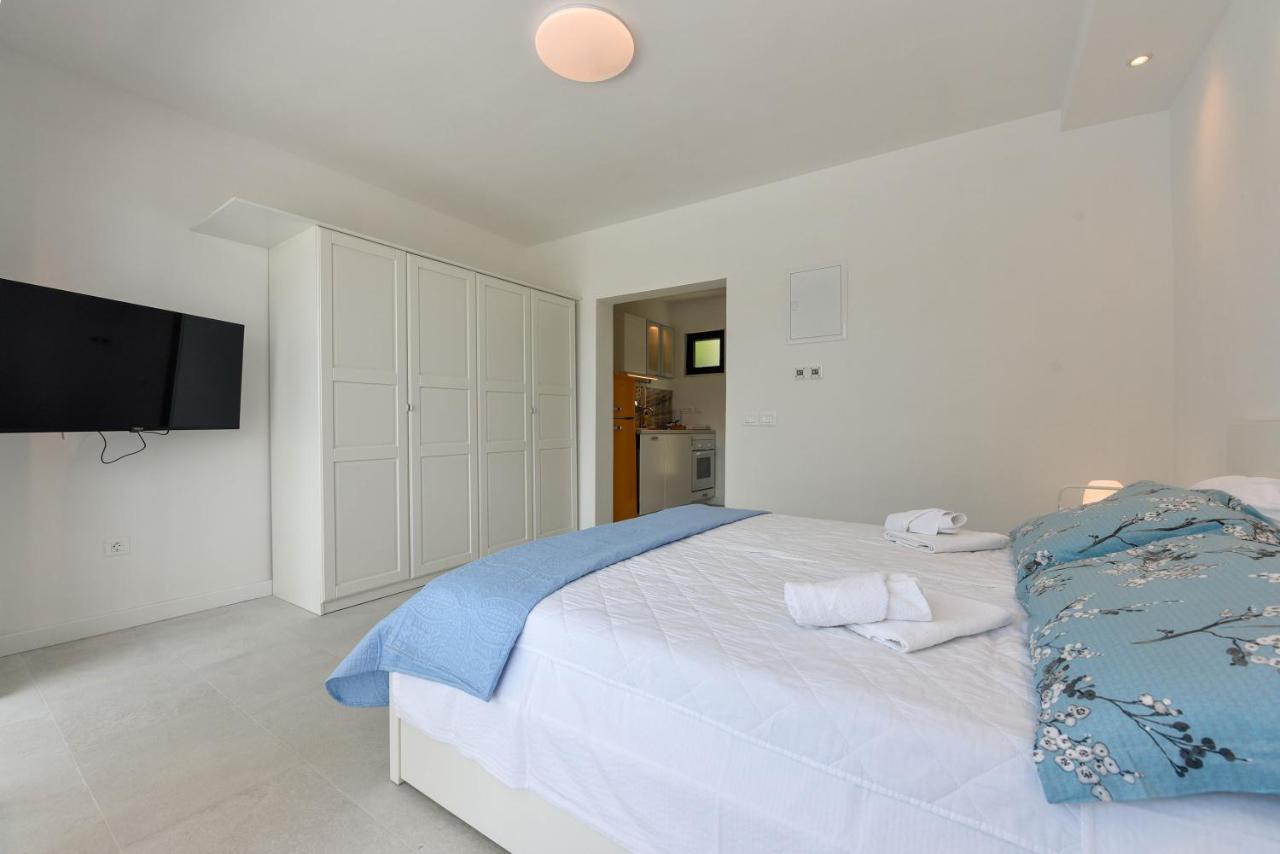 Lazaneo Seafront Apartments, Jelsa  Eksteriør billede