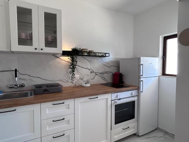 Lazaneo Seafront Apartments, Jelsa  Eksteriør billede