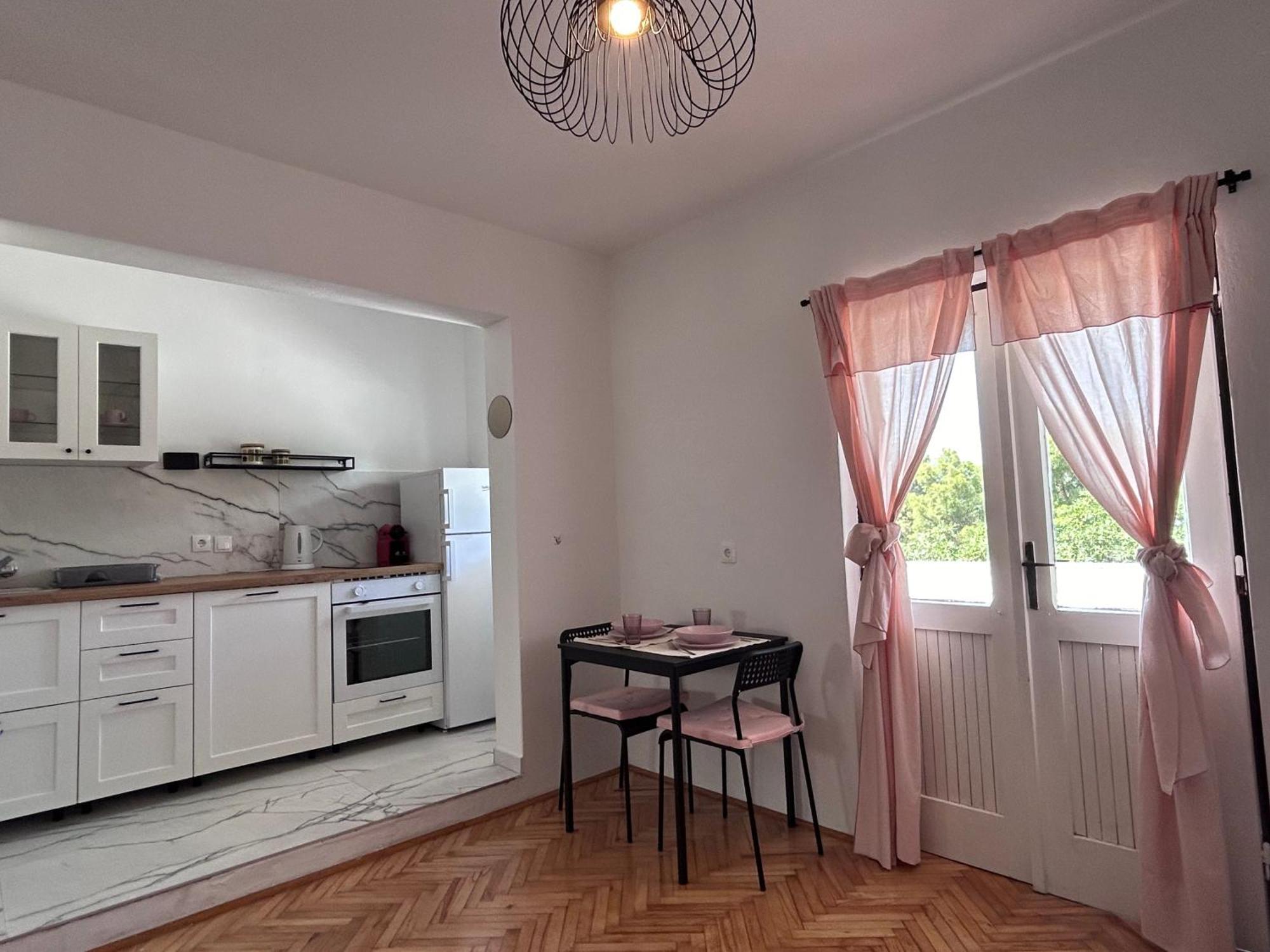 Lazaneo Seafront Apartments, Jelsa  Eksteriør billede
